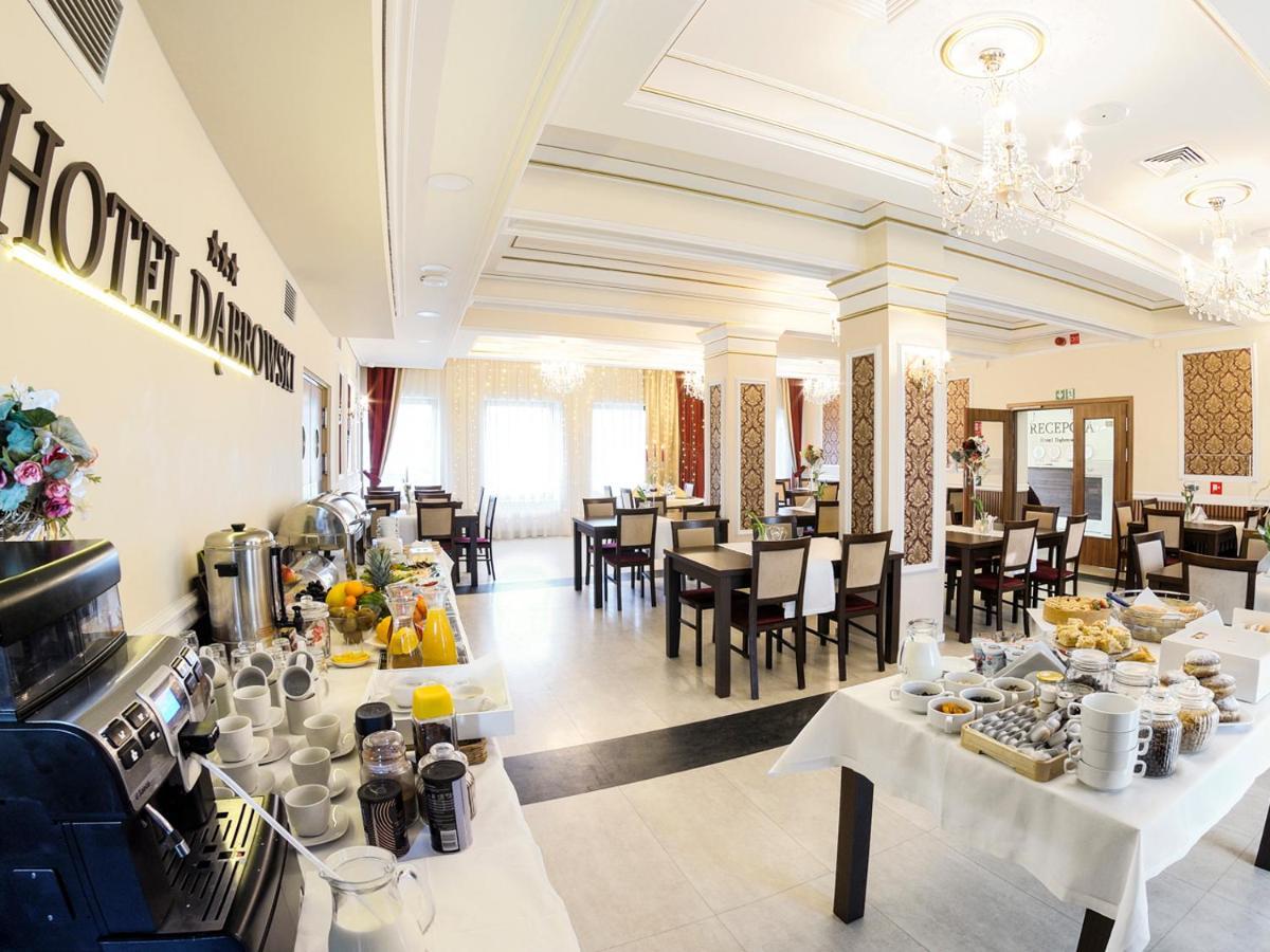Hotel Dabrowski ออชเวียนชิม ภายนอก รูปภาพ