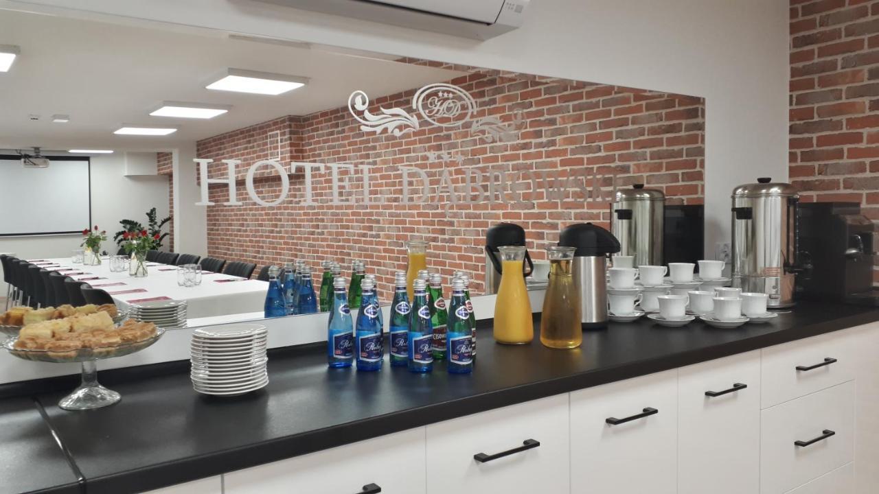 Hotel Dabrowski ออชเวียนชิม ภายนอก รูปภาพ